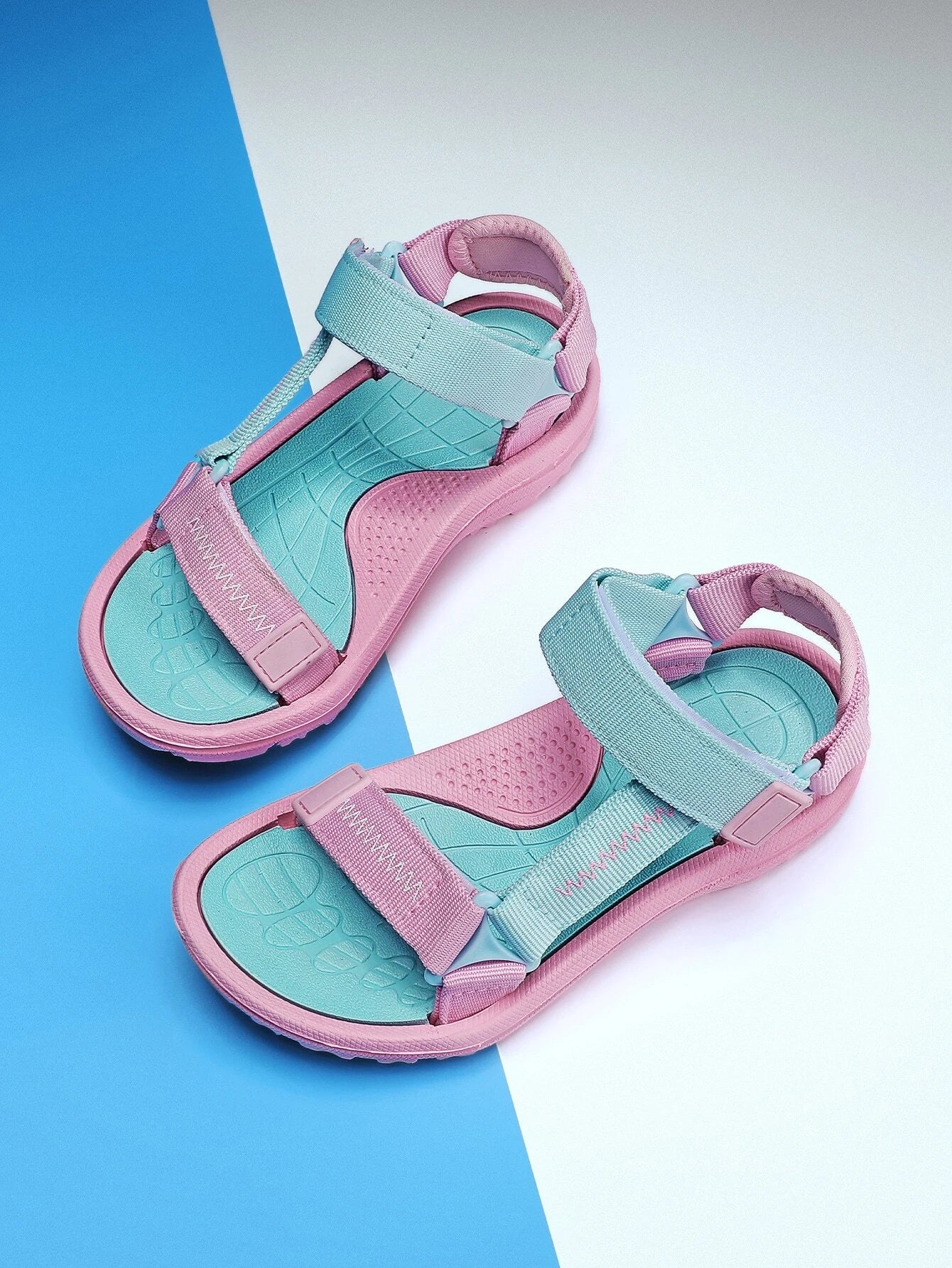 Girls Letter Tape Decor Hook-and-loop Fastener Sport Sandals