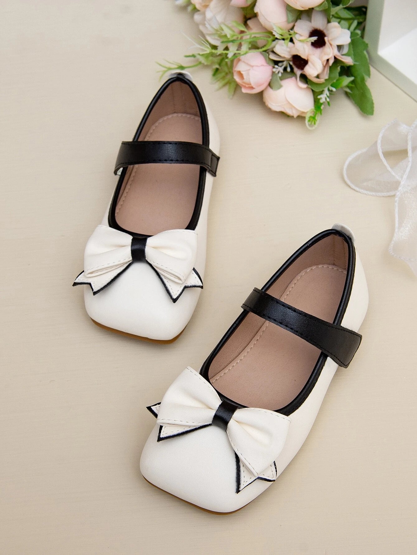 Girls Bow Decor Square Toe Mary Jane Flats Beige