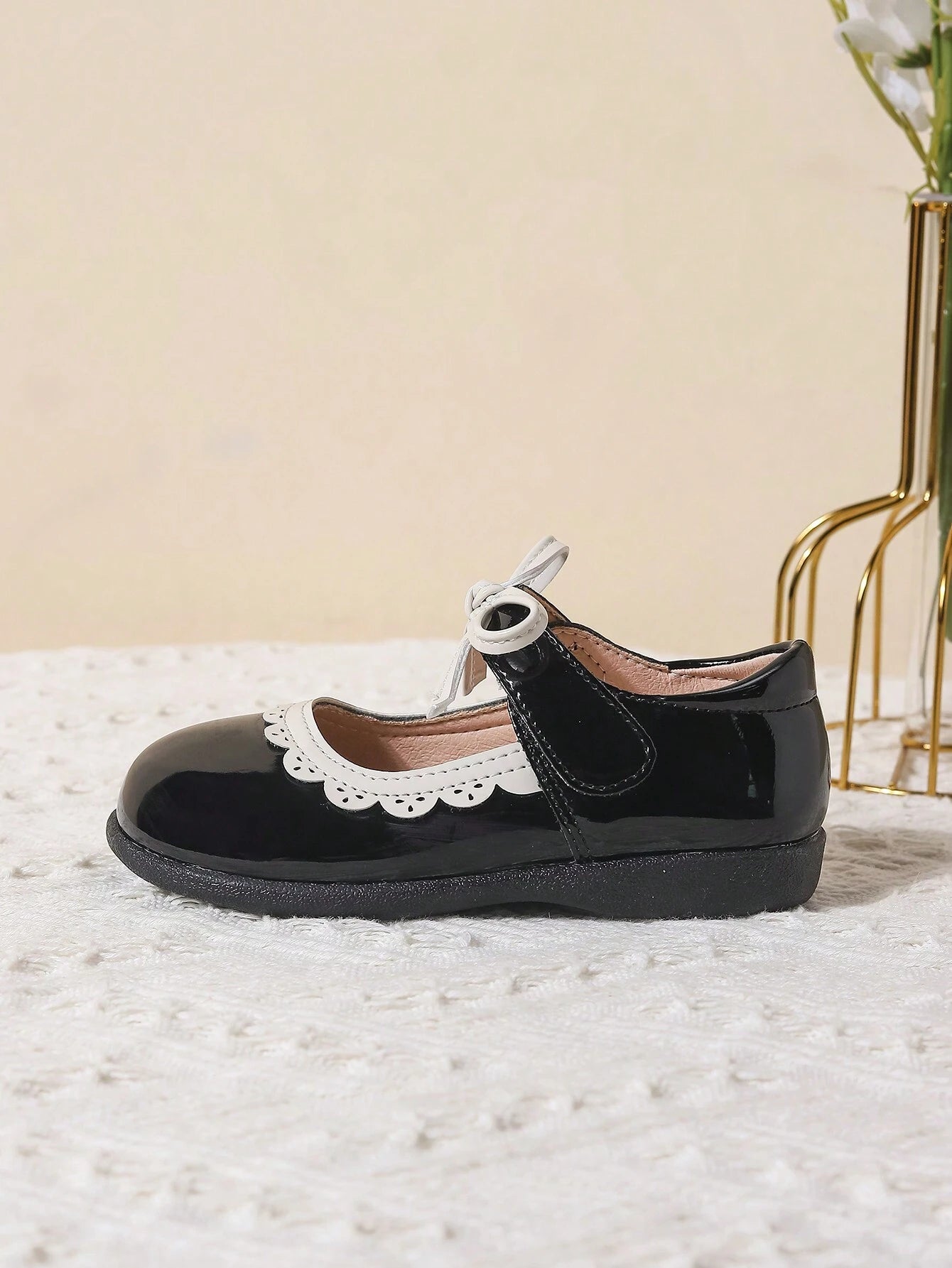 Girls Bow Decor Scallop Trim Hook-and-loop Fastener Mary Janes Shoes