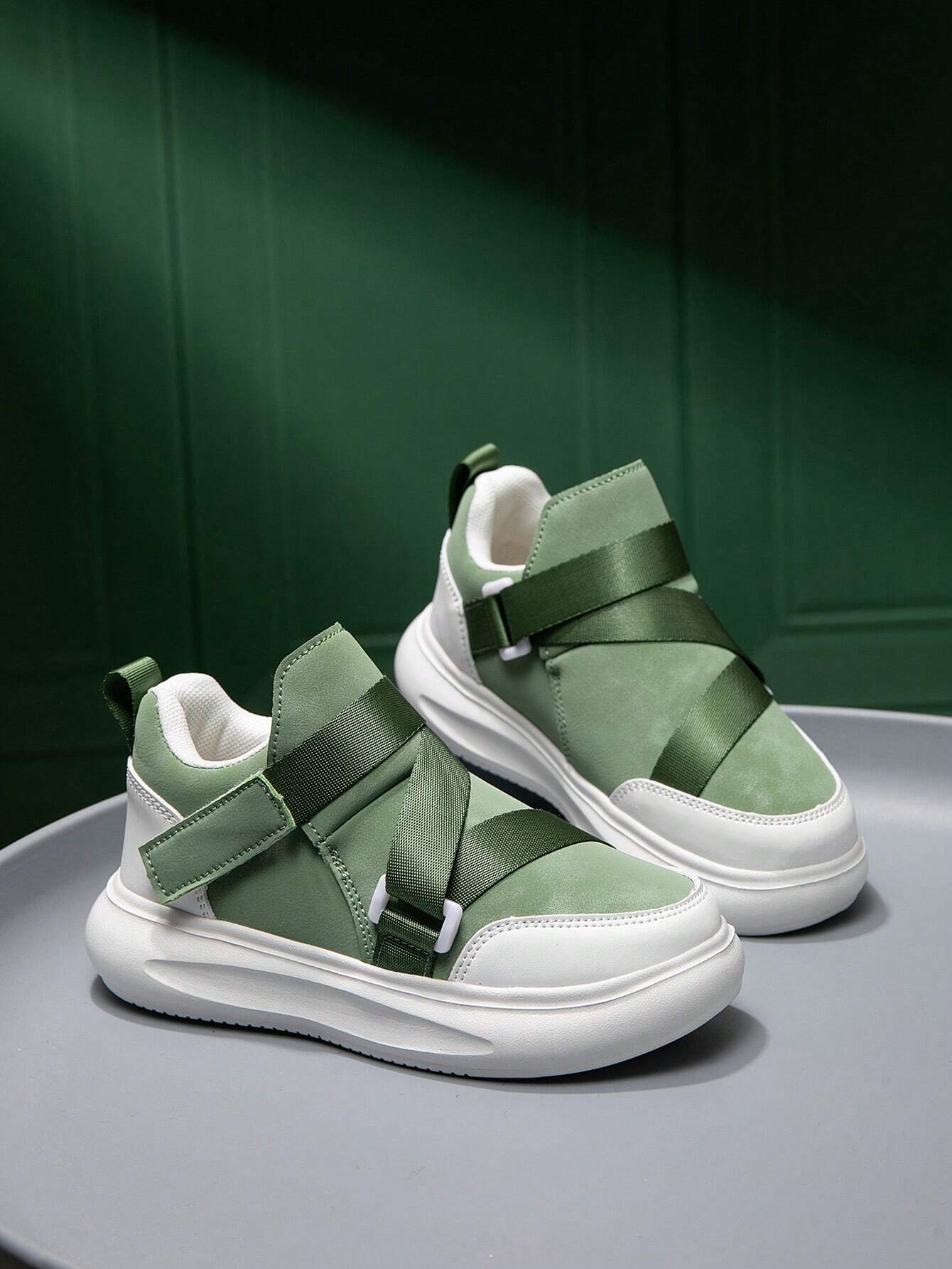 1 Pair Kids' Sports Shoes