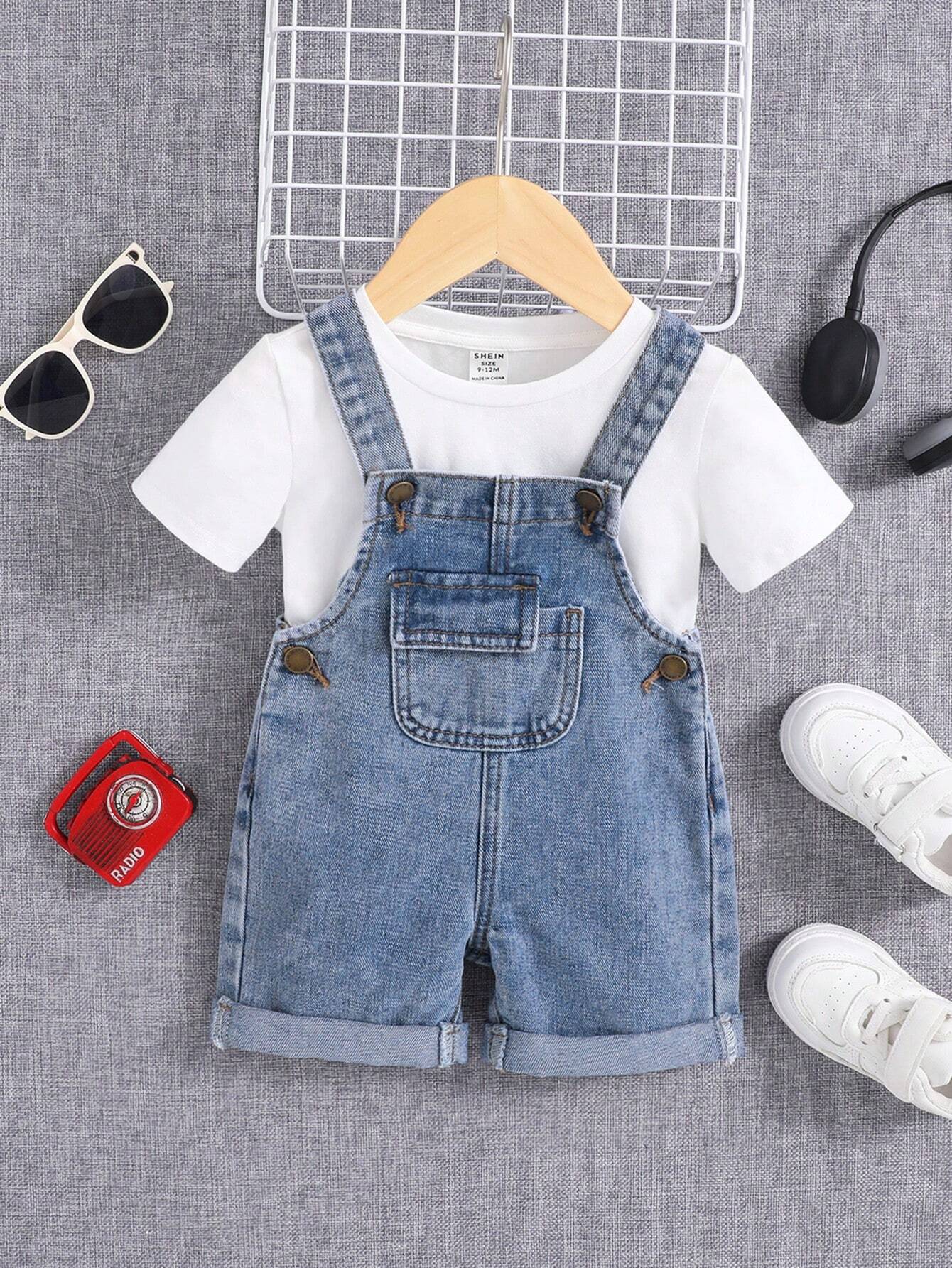 Baby Boy Casual Vintage Washed Flap Pocket Overalls Denim Overalls Romper Light Wash