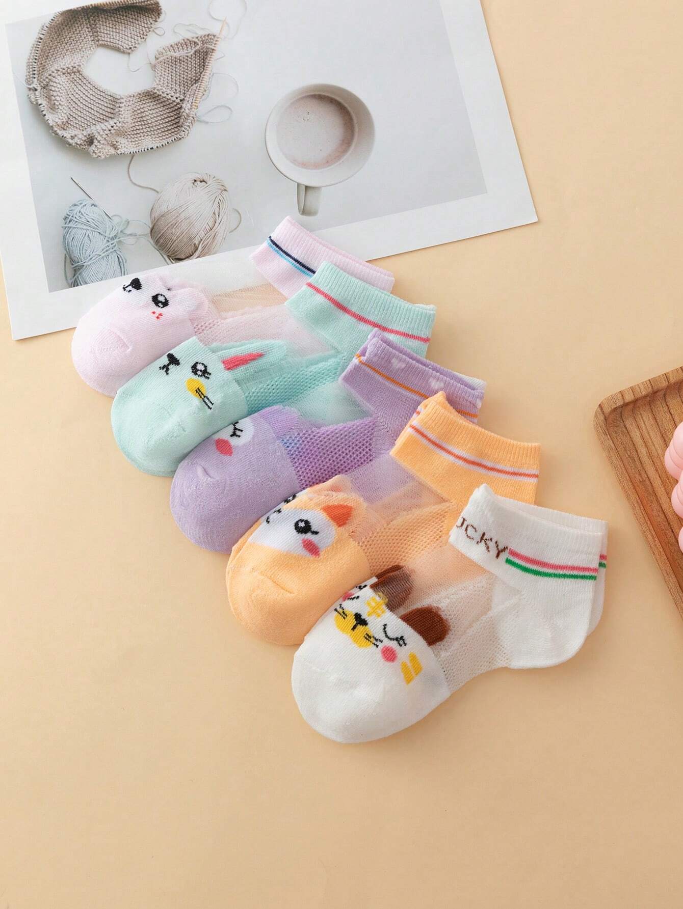 5 Pairs/10 Pairs Children's Cartoon Cute Breathable, Soft And Comfortable Fashionable Short Socks