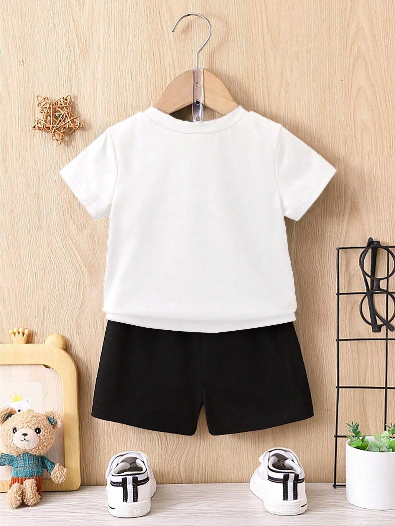 2pcs Baby Boy Casual And Sporty Outfits With Cute Panda Print