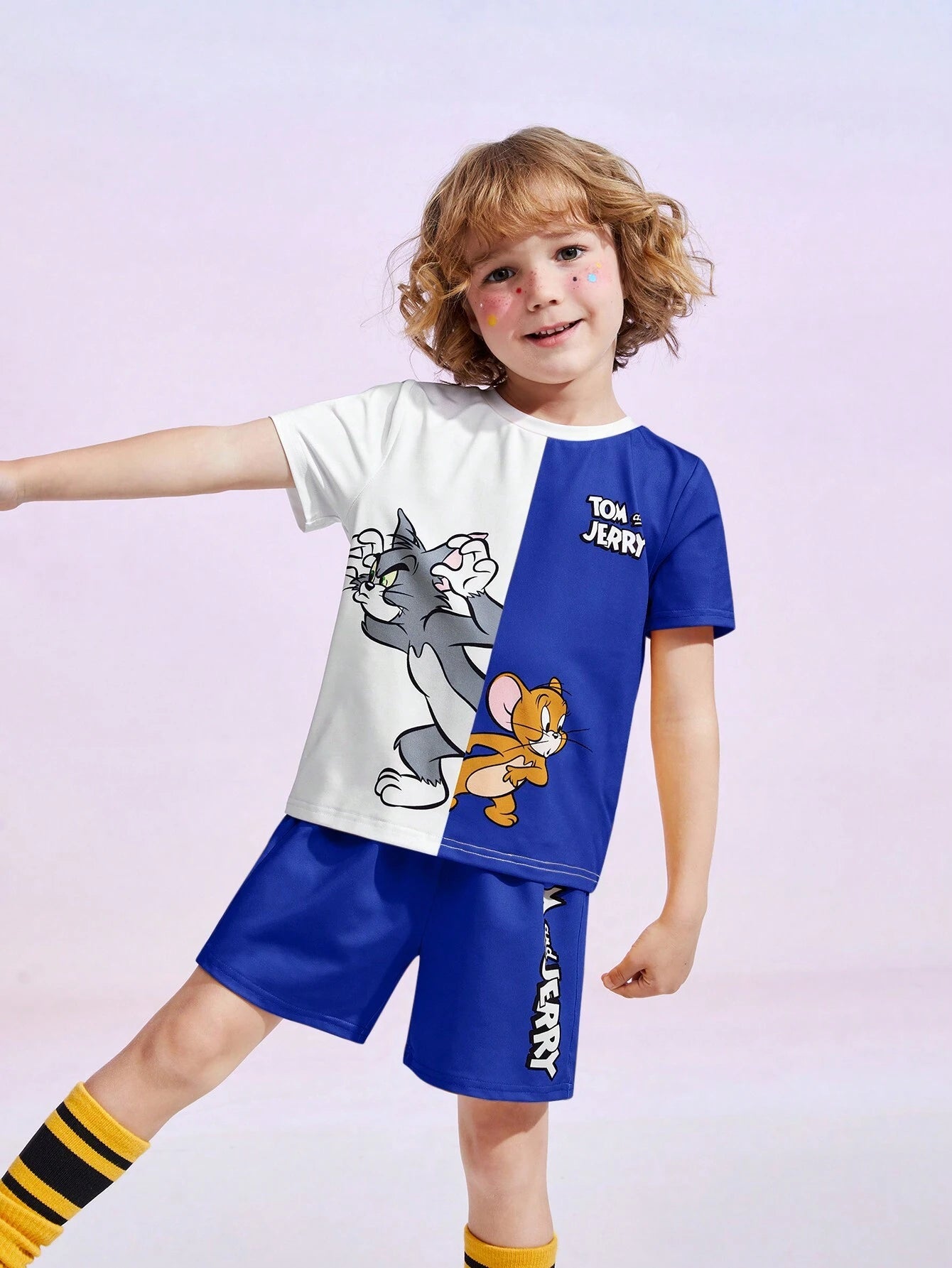 Young Boy Cartoon Graphic Colorblock Tee And Shorts Set