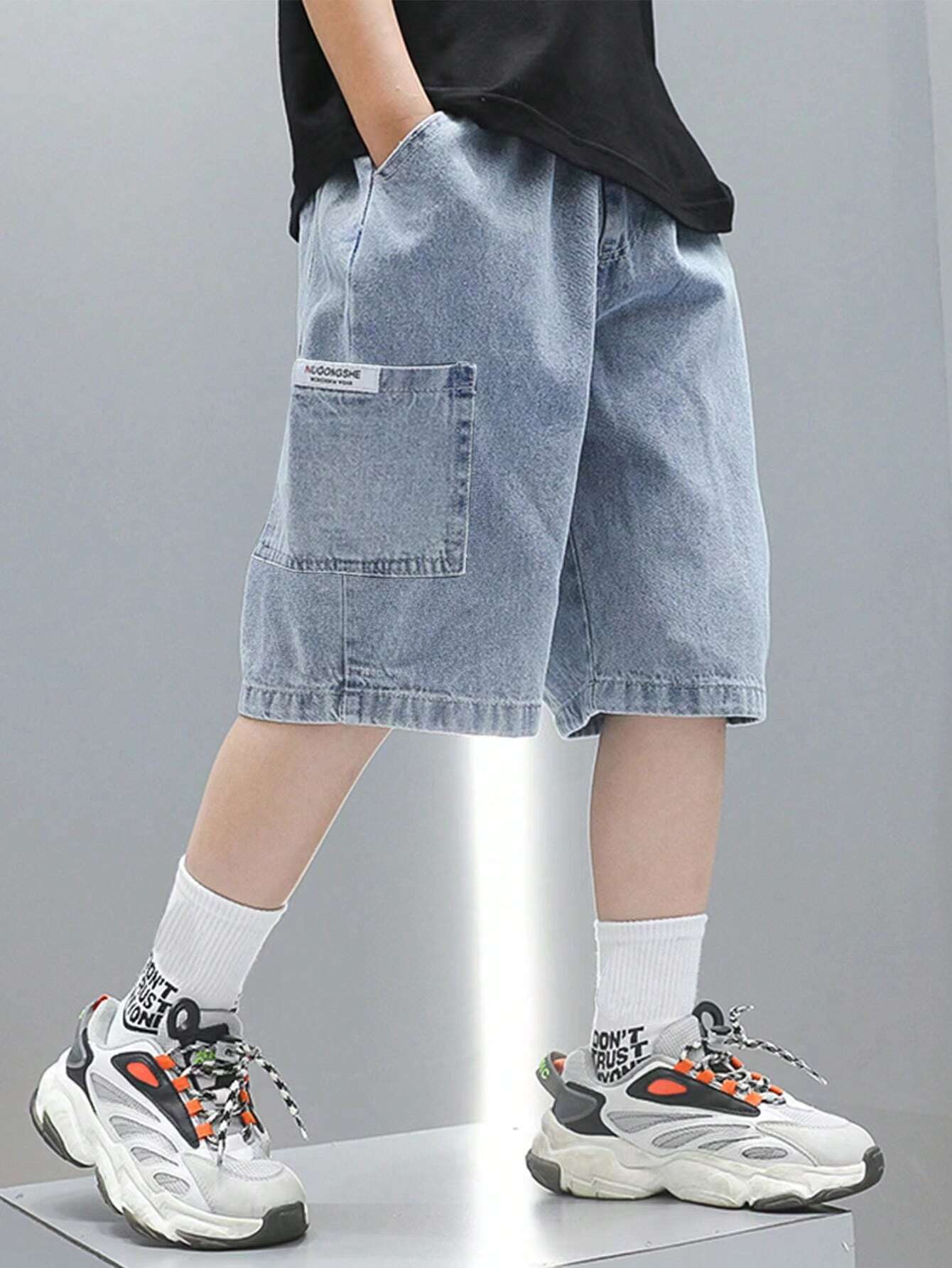 1pc Tween Boy Loose Letter Patched Pocket Casual Denim Shorts Blue