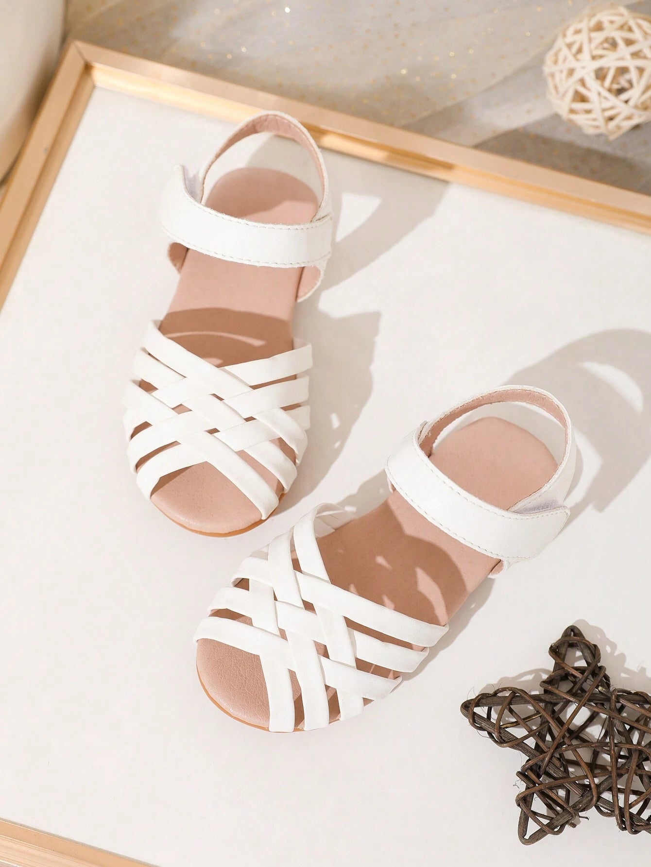 Infant Girls White Woven Shoes With Crisscross Strap