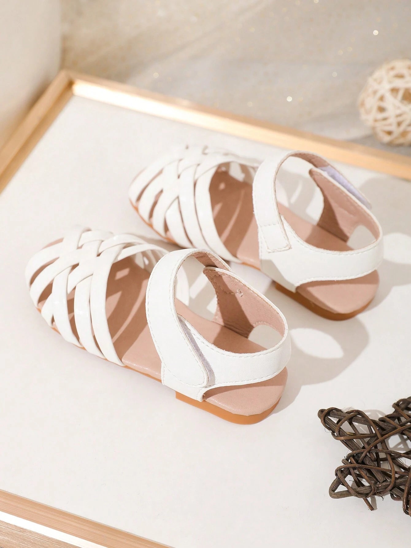 Infant Girls White Woven Shoes With Crisscross Strap
