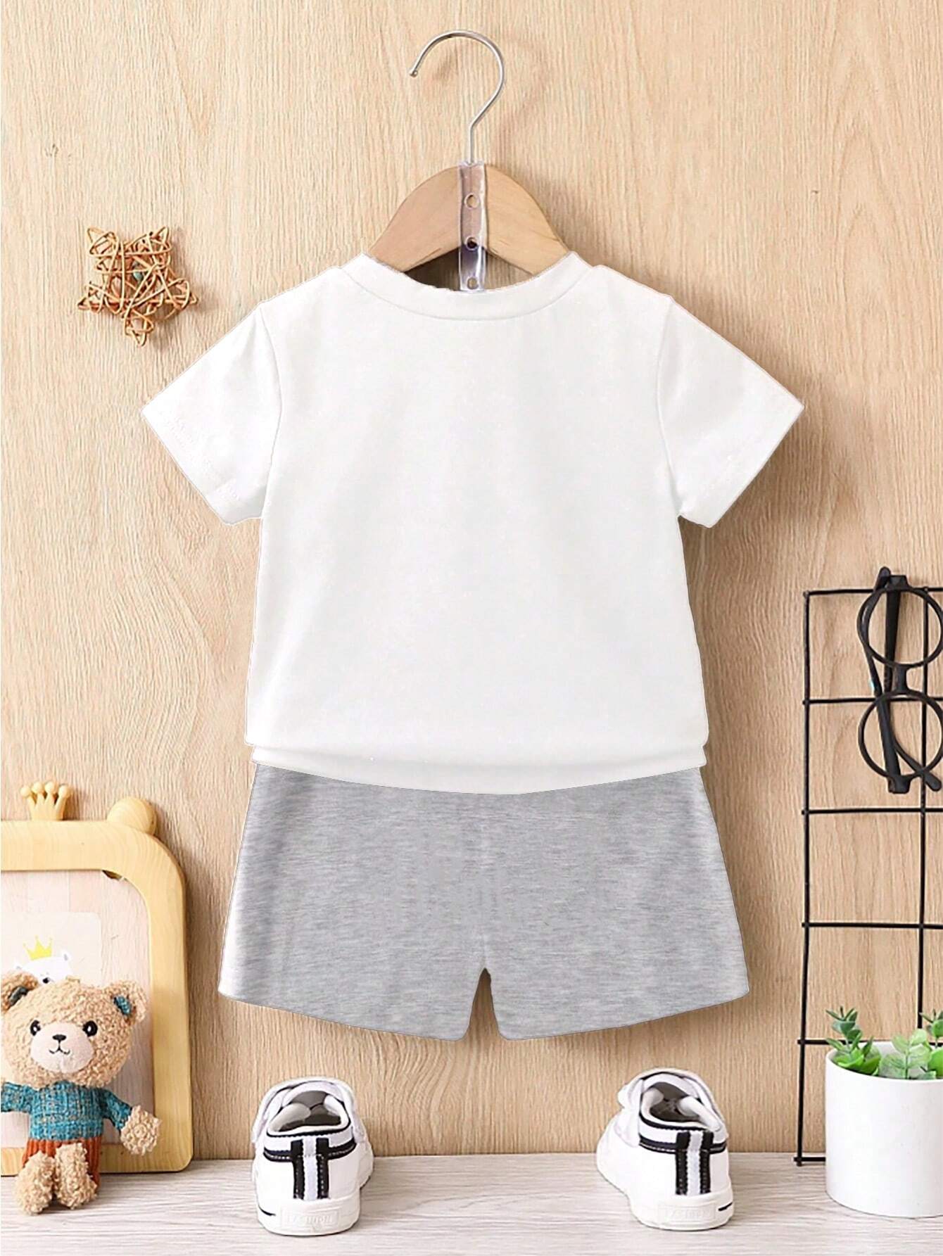 2pcs Baby Boy Casual And Sporty Outfits With Cute Panda Print