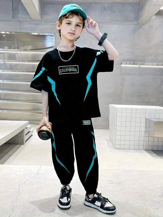 2pcs Tween Boy Sports & Casual Lightning Pattern Short Sleeve T-Shirt And Long Pants Black