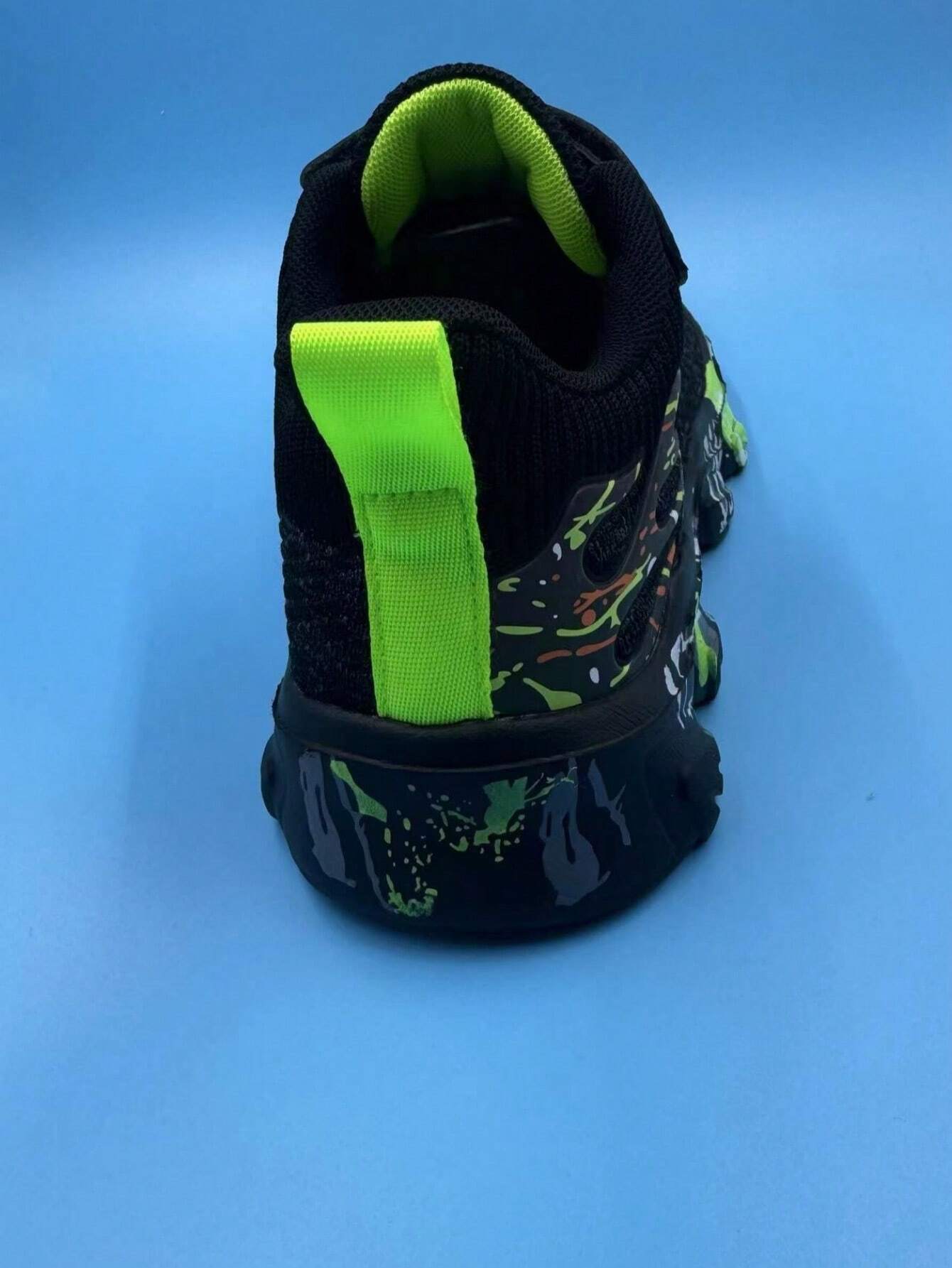 Unisex Kids' MD Sole Fashion Sneakers With Random Printed Hook-And-Loop
