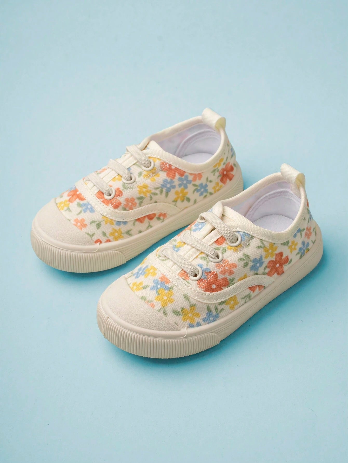 1pair Girls' Colorful Cartoon Floral Lace-Up Flat Fashionable