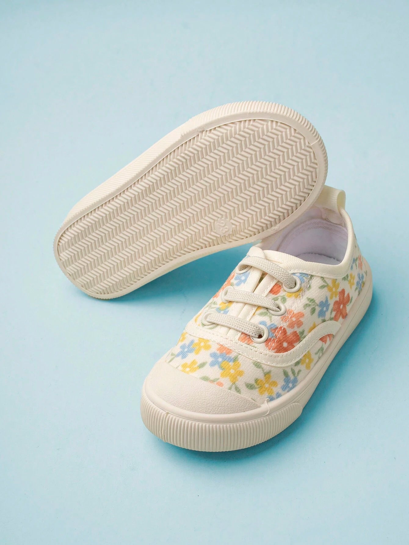 1pair Girls' Colorful Cartoon Floral Lace-Up Flat Fashionable