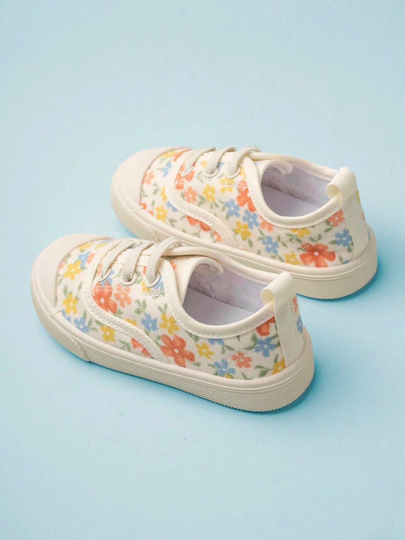 1pair Girls' Colorful Cartoon Floral Lace-Up Flat Fashionable