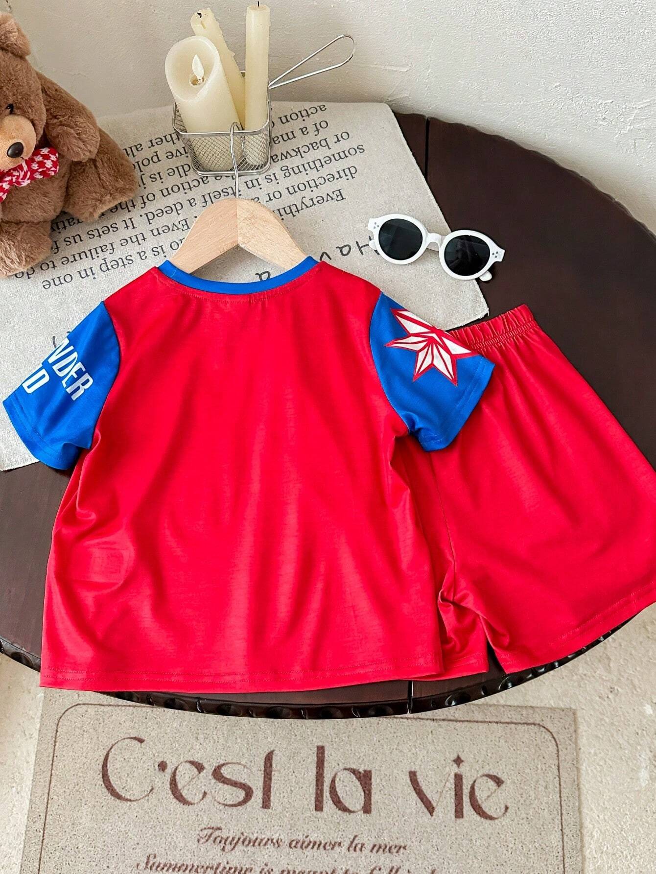 2pcs Cute Cartoon Heroes Round Neck Short Sleeve T-Shirt And Shorts Set