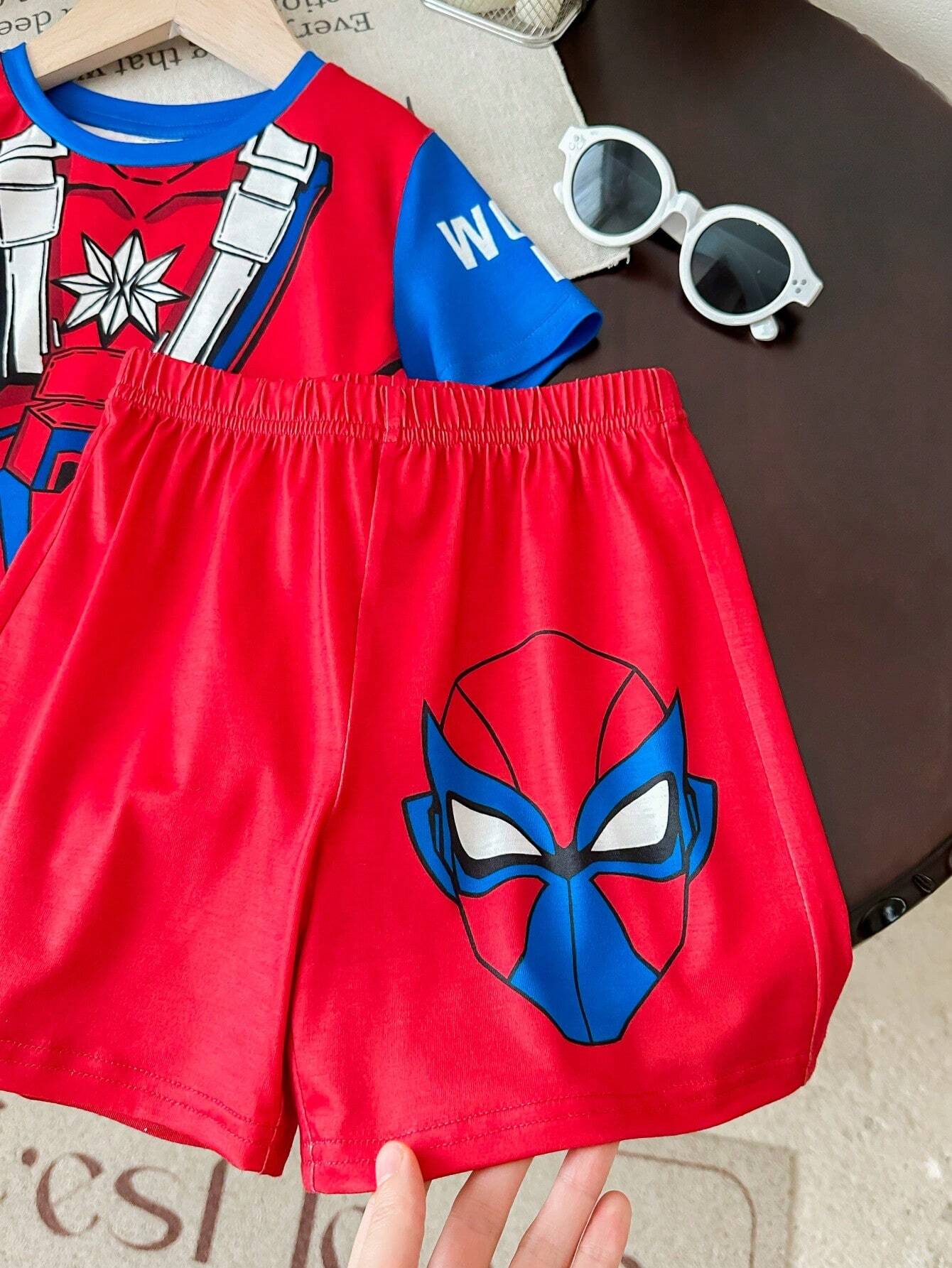 2pcs Cute Cartoon Heroes Round Neck Short Sleeve T-Shirt And Shorts Set