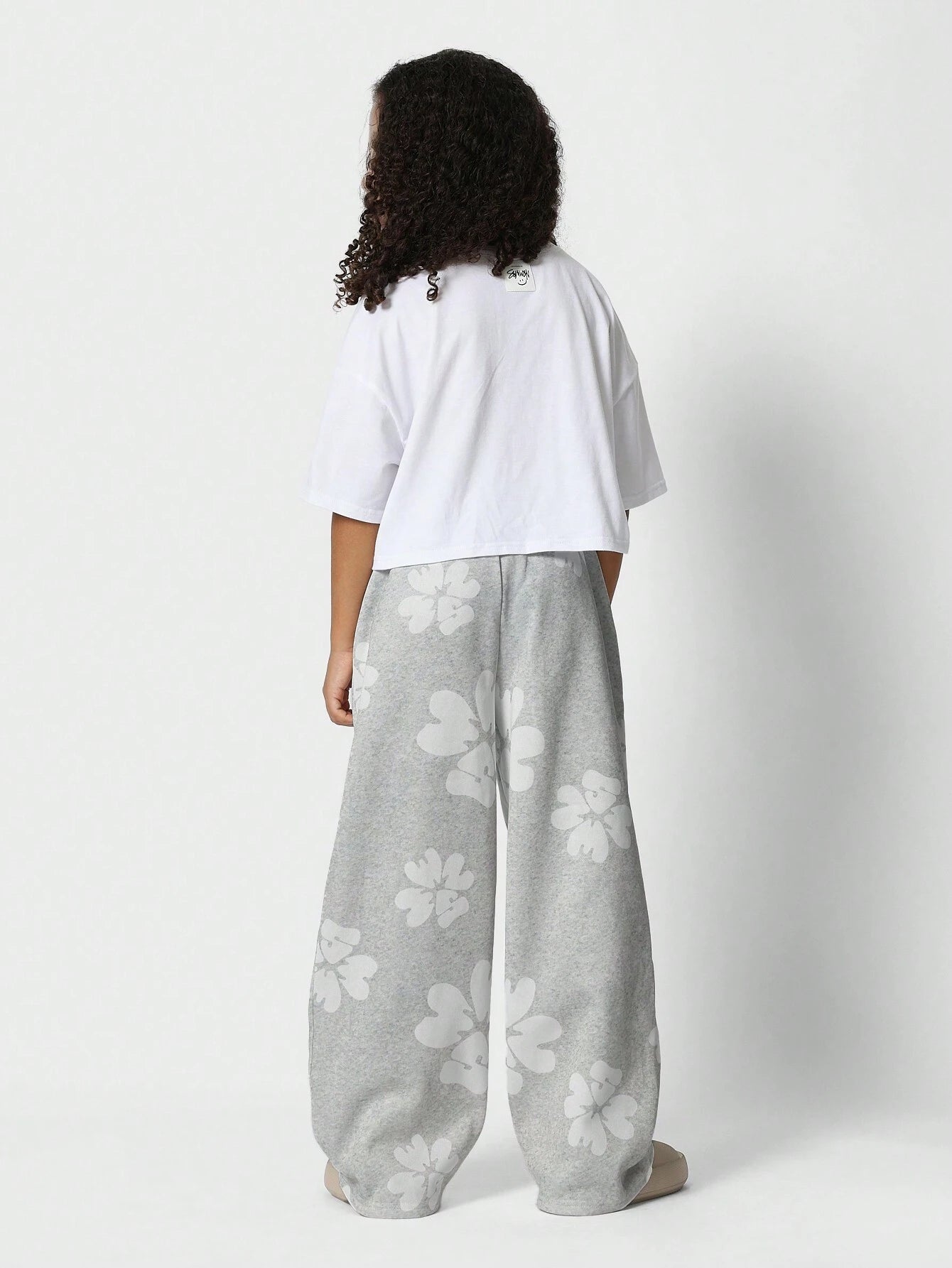 Tween Girls Everyday Play Crop Tee And Sweatpants With Flock Print
