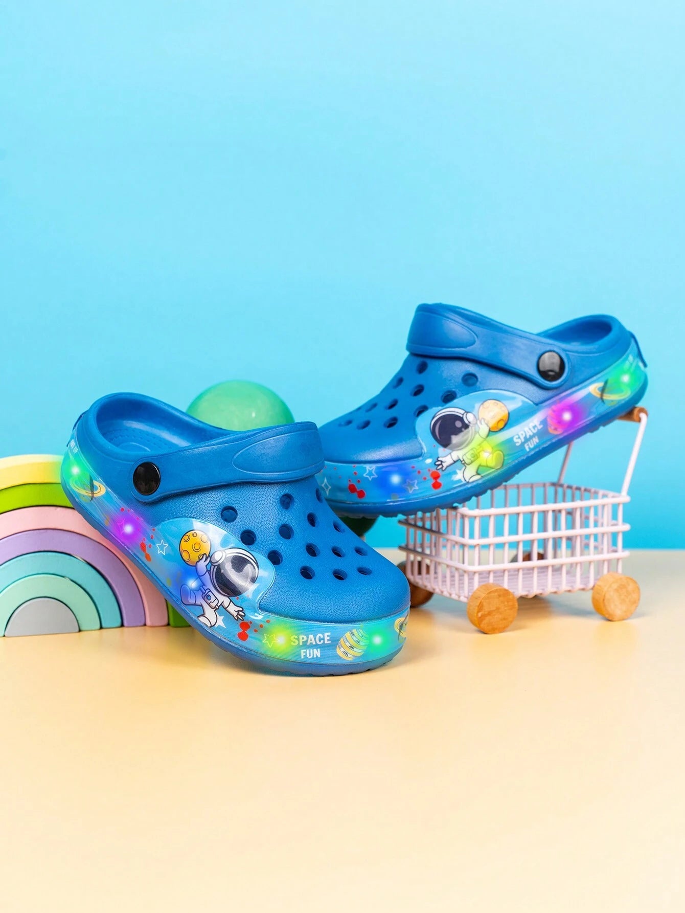 Kids' Breathable Sandals Luminous Slippers