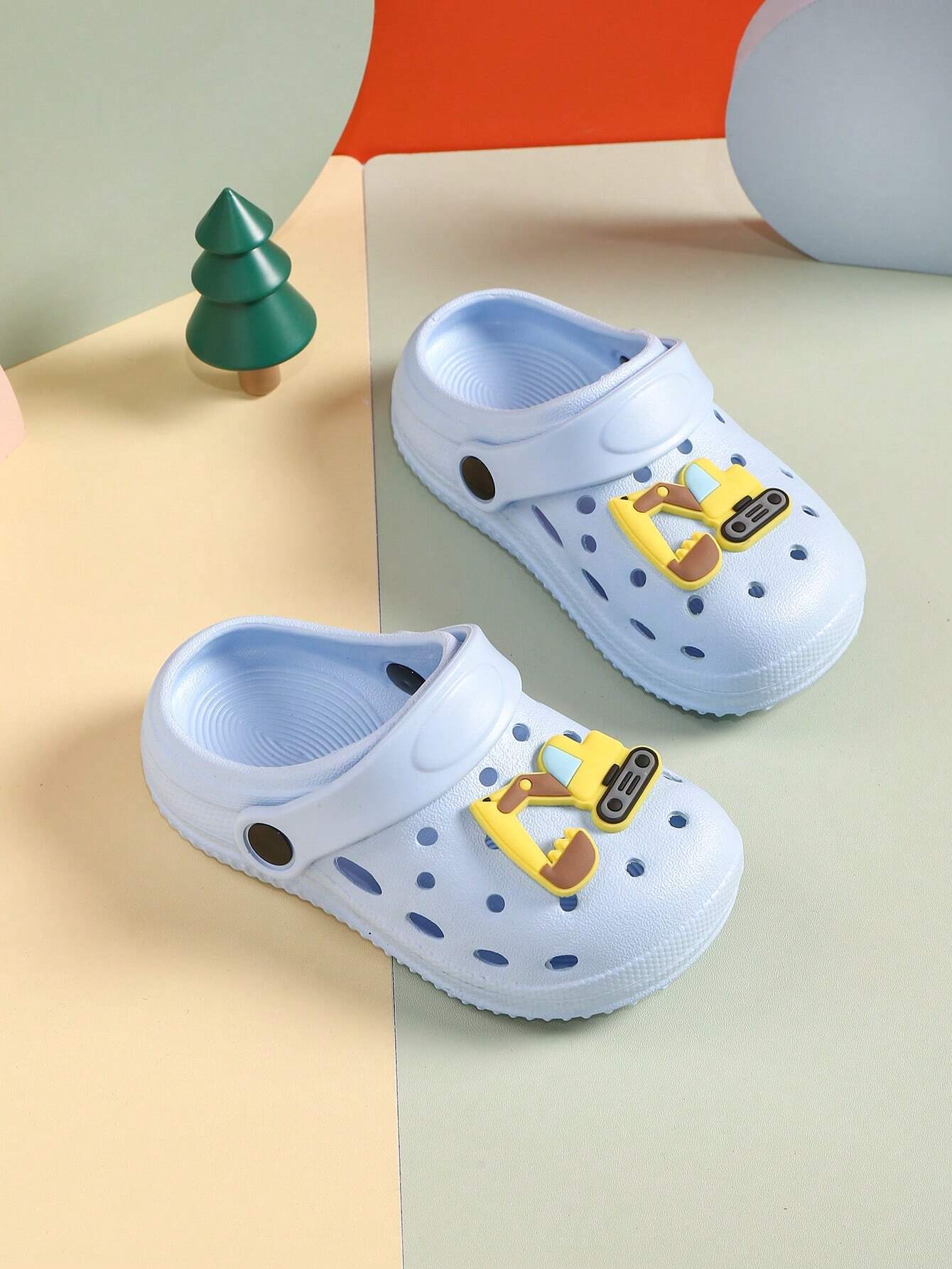 Soft Unisex Flat Slip-Resistant Two Wear Hole Shoes For Girls And Boys Baby Blue