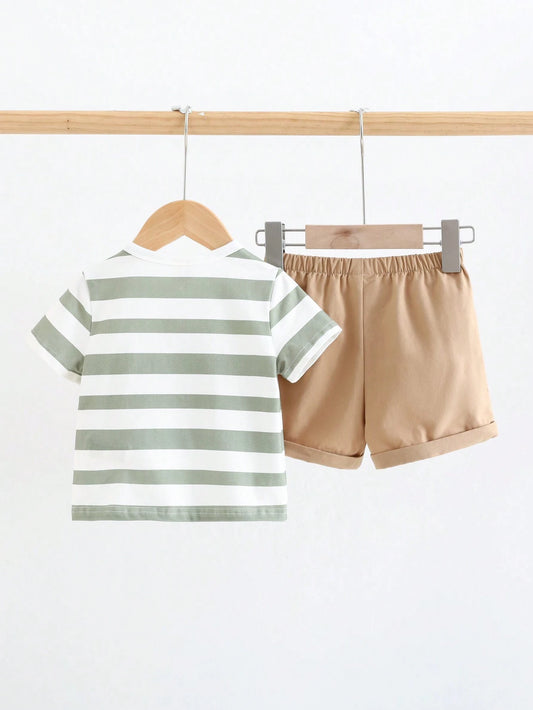 2pcs Baby Boy Bear Pattern Colorful Striped Crew Neck Short Sleeve Top And Casual Shorts Set