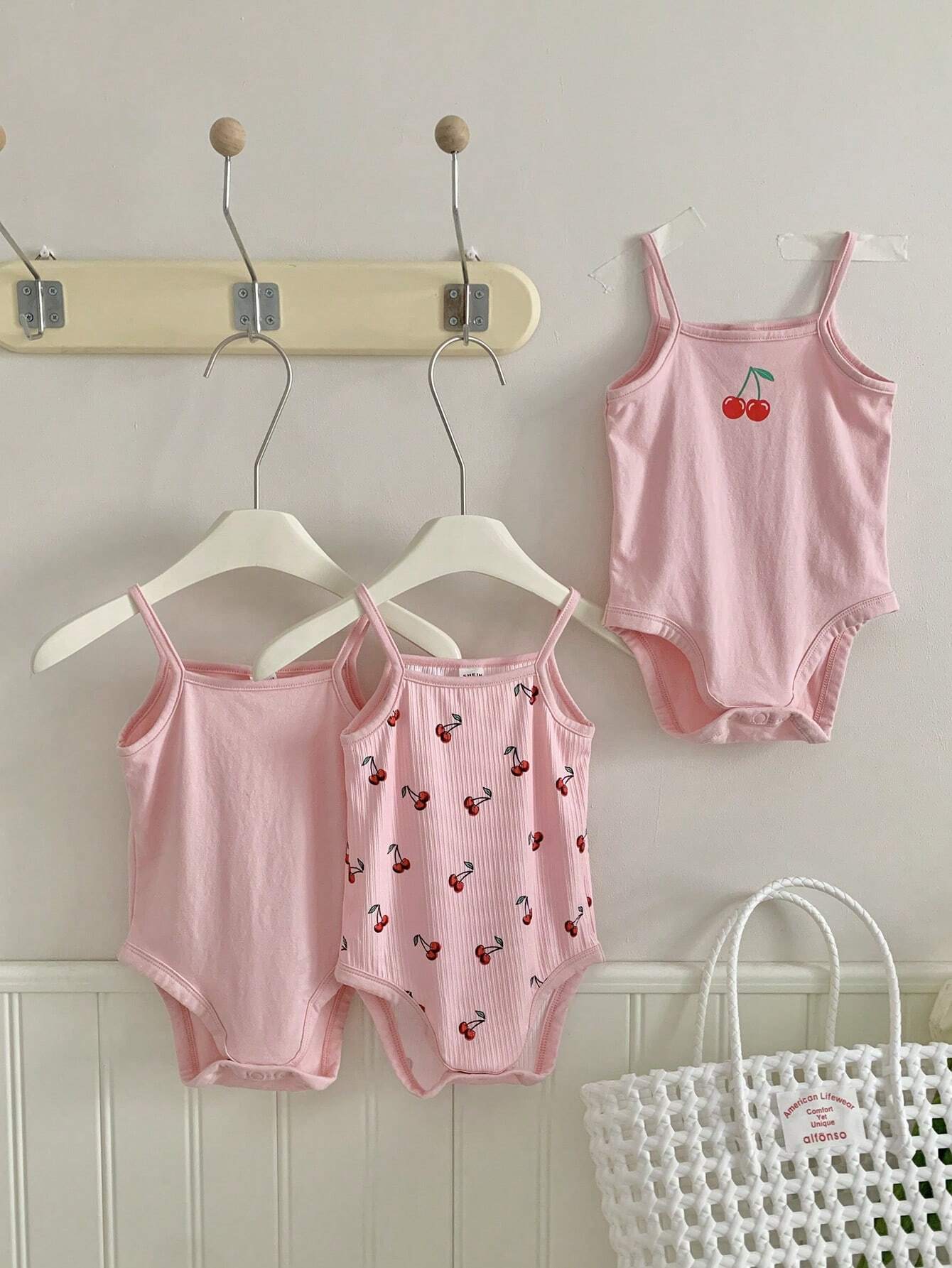 Baby Girl's 3pcs Casual Knitted Cartoon Print Sleeveless Romper With Snap-On Buttons