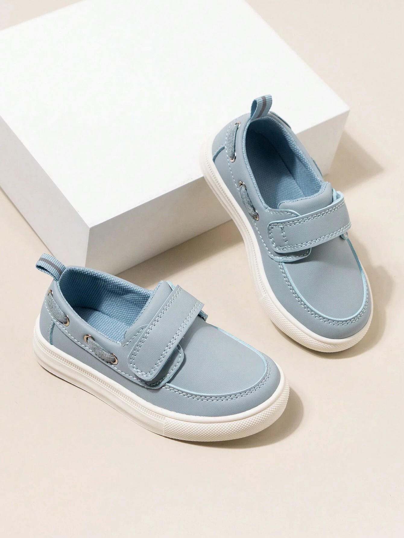 English Style Hook And Loop Slip-On Anti-Skid Wear-Resistant Soft-Sole Loafers