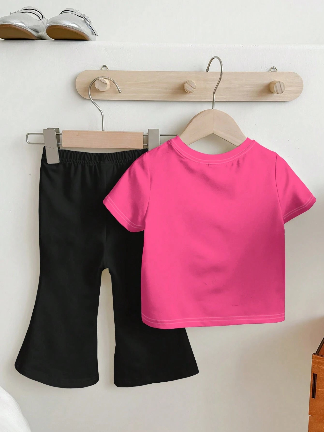 Baby Girl Casual Cartoon Teenage Girl Pattern Short Sleeve Round Neck Top And Long Pant Set