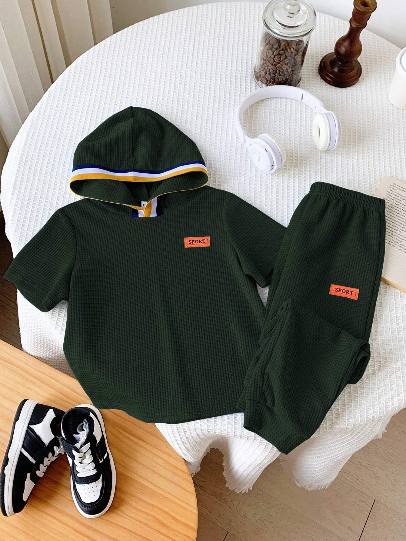 2pcs Young Boys' Casual Color Block Short Sleeve Hooded Top And Long Pants