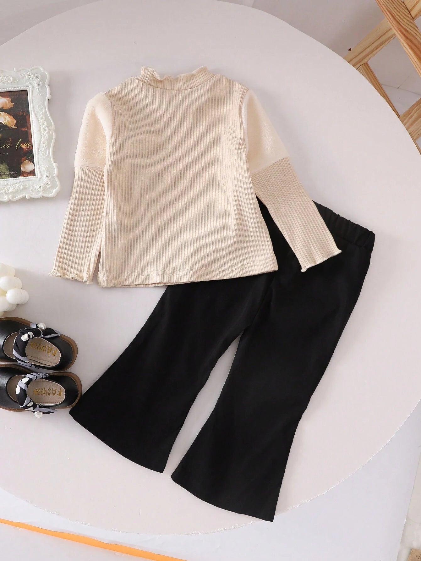 2pcs/Set Infant Beige Long Sleeve Top And Black Pants Outfit