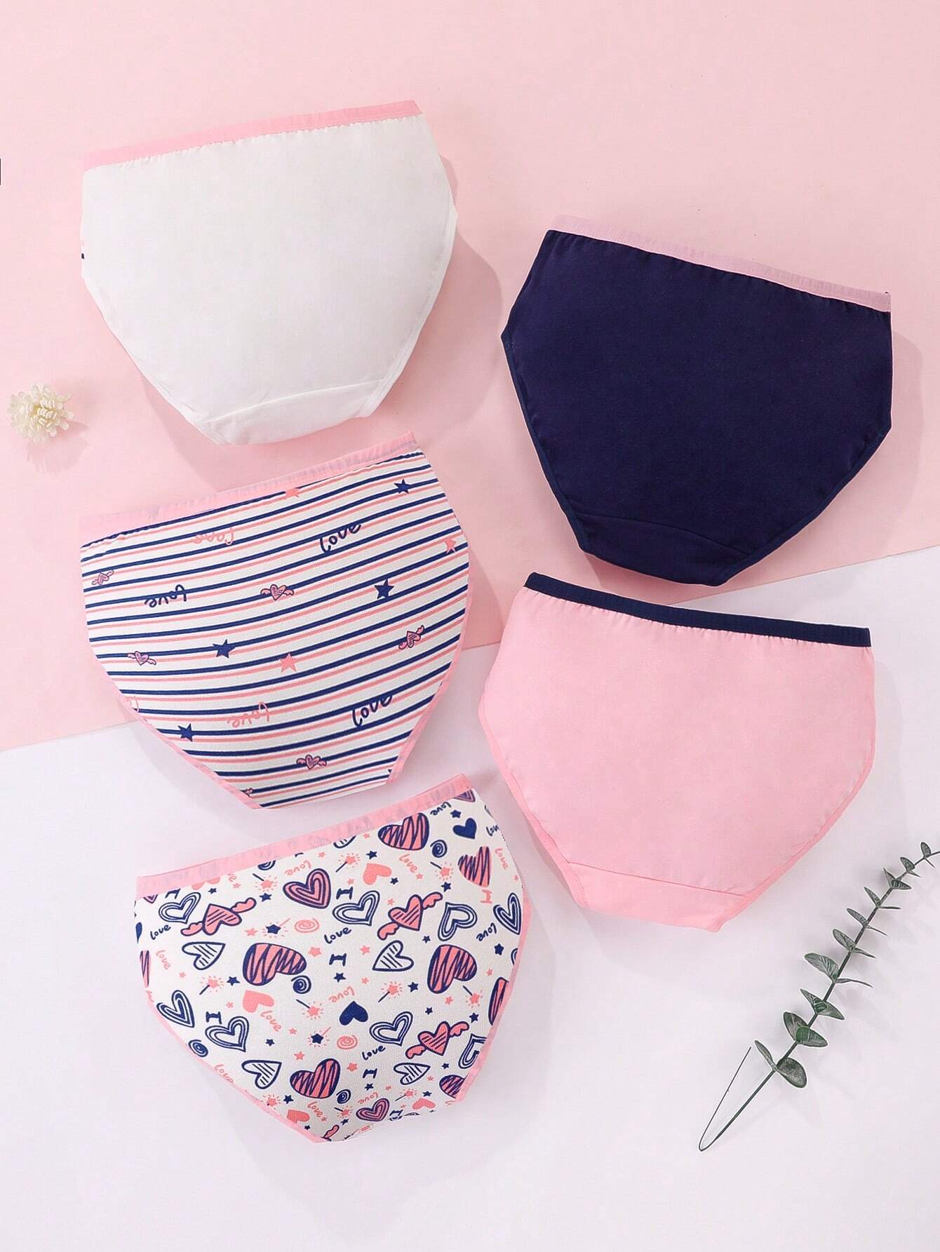 Tween Girl 5pcs Striped & Heart Print Contrast Binding Brief