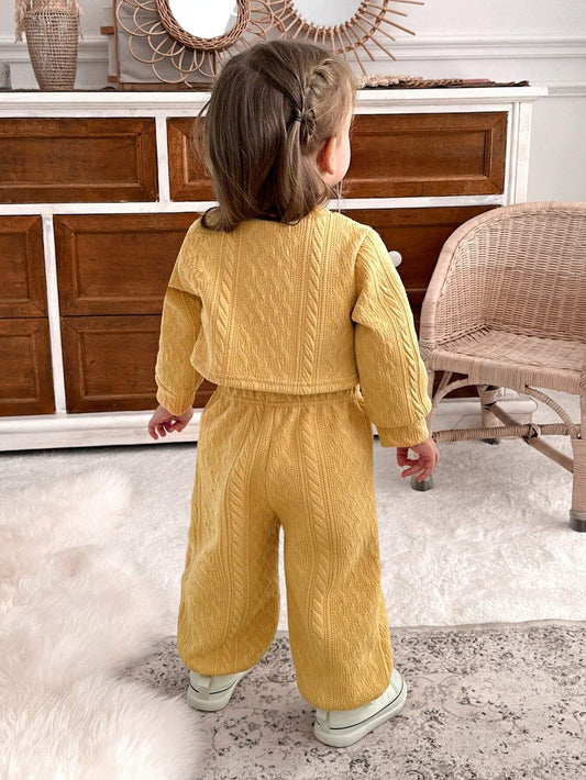 Wildeya Babygirl 3pcs Set Texture Detail Yellow Top