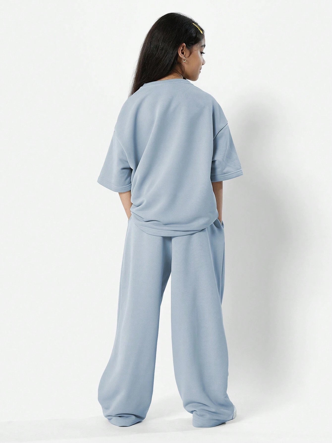 Tween Girls Everyday Oversized Tee And Loose Fit Jogger With New York Graphic Print