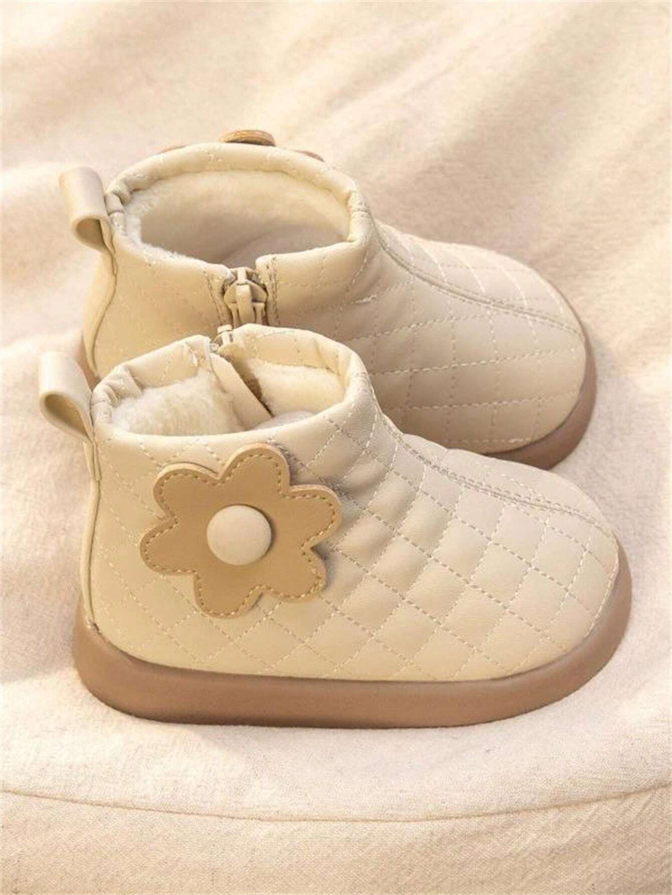 Toddler Girls Floral Design Plush-Lined Soft Leather Anti-Slip Short Boots