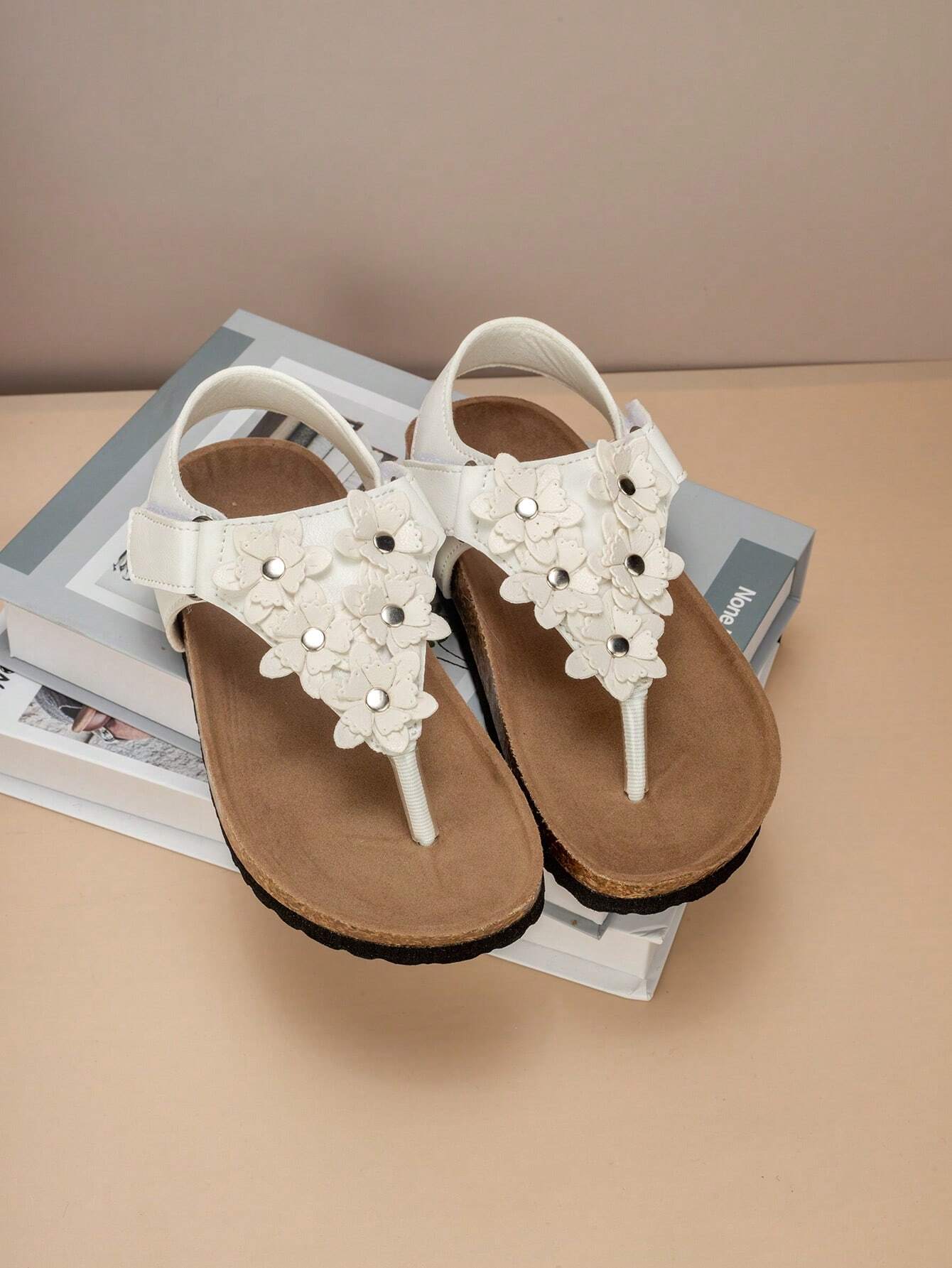 1 Pair Comfortable & Fashionable Cork Sole Flower Decor Flat Sandals