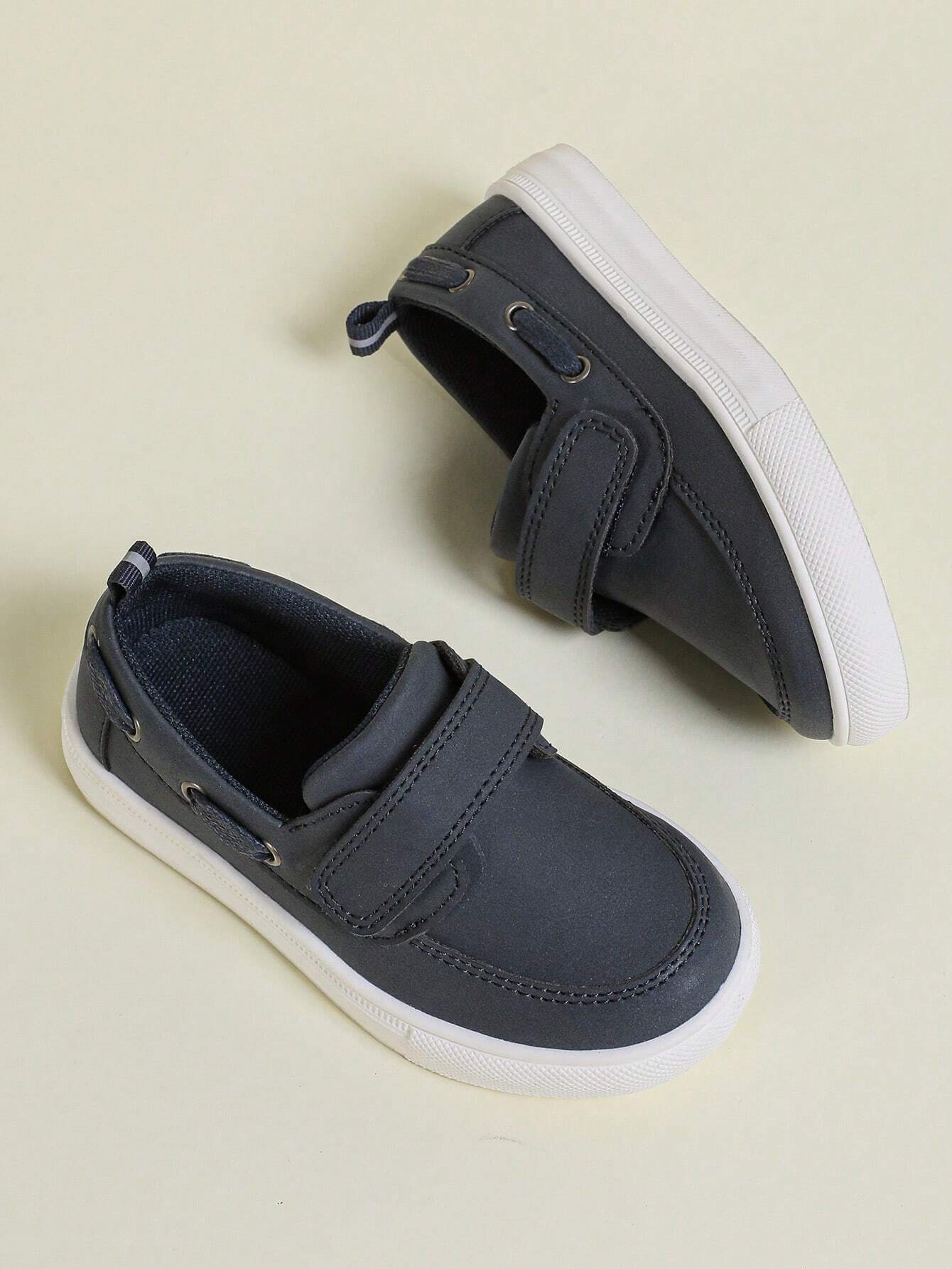 British Style Hook-And-Loop Anti-Slip Wear-Resistant Canvas Casual Loafers