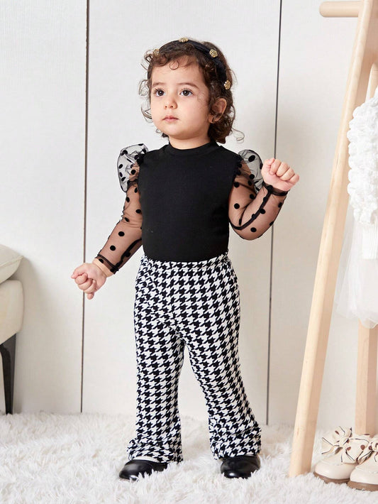 2pcs Baby Girl Cute Knit Panel Polka Dot Mesh Top And Houndstooth Flare Pants Set