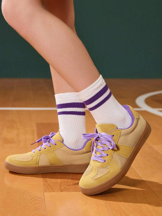 1 Pair Retro Fashion Sporty Lace-Up Color Block Casual Athletic Trainers Yellow