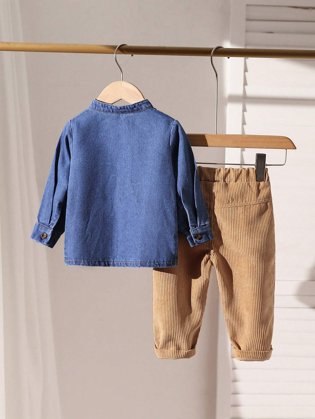 2pcs Baby Boys' Casual Denim Collar Long Sleeve Shirt With Letter Print And Khaki Pants Set