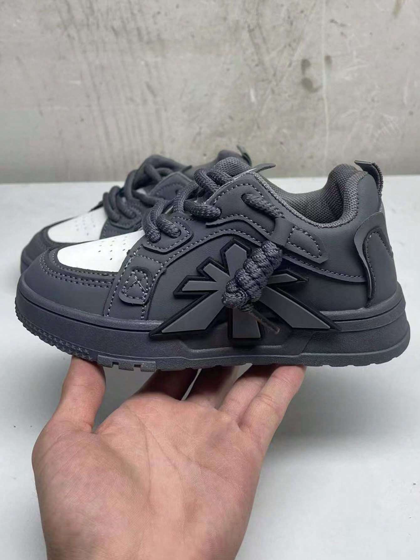 1 Pair Children's Super Light Casual Sneakers