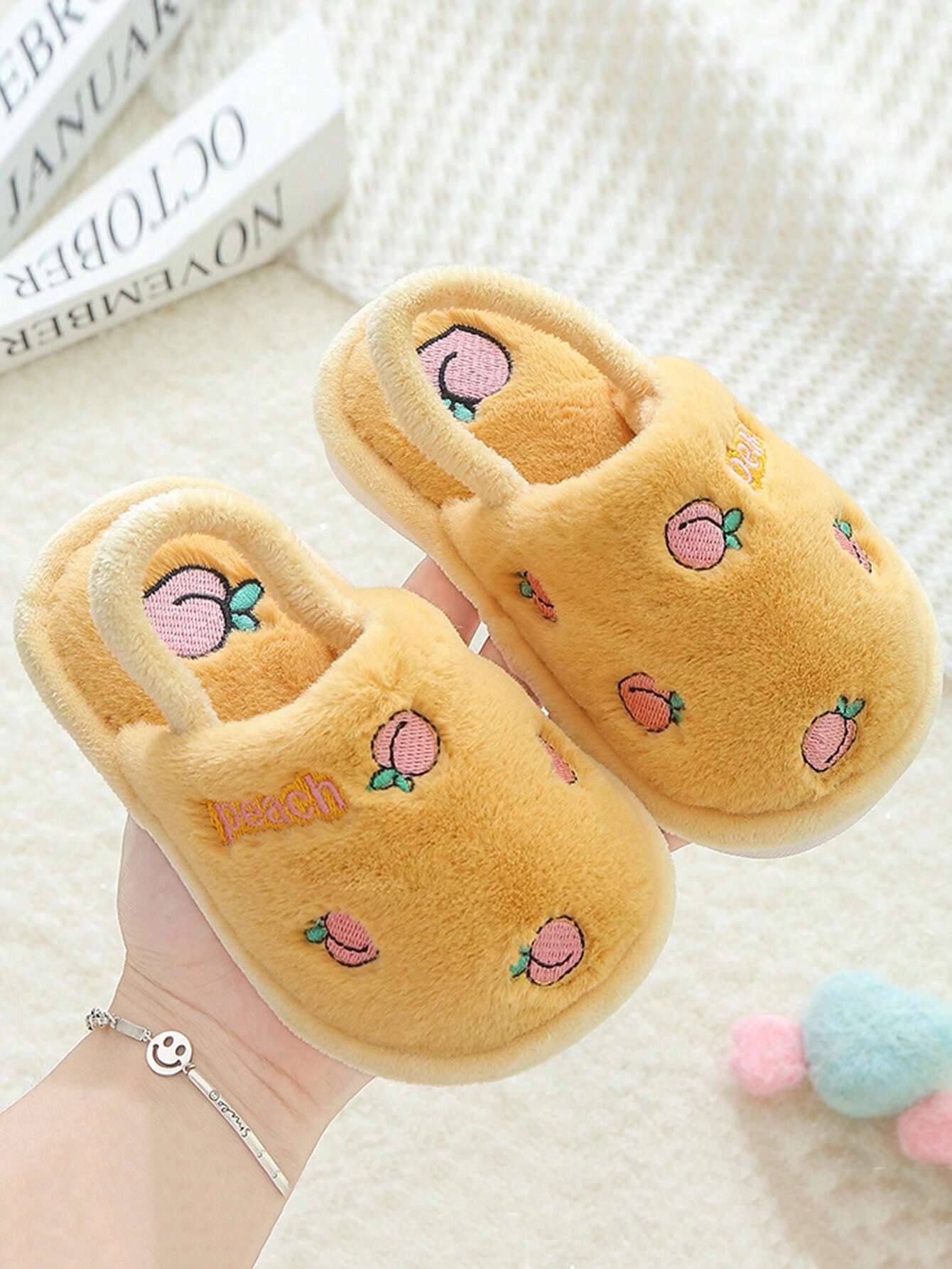 A Pair Of Fashionable And Cute Strawberry Embroidery Decorated Non Slip Warm Slippers Lime Green