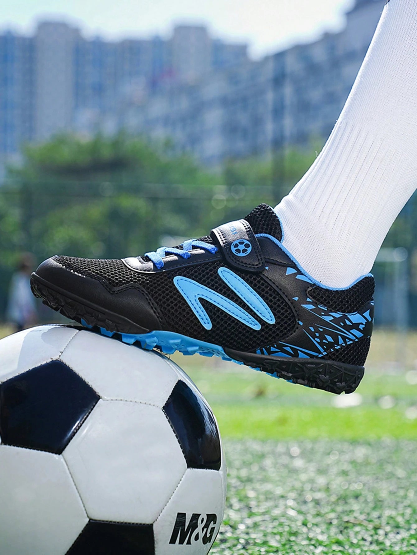 Mesh Breathable Elementary Student Training Sneakers
