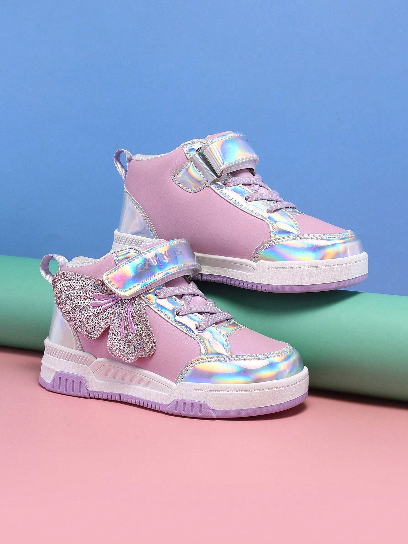 1 Pair Girls Sweet Butterfly Embroidery Princess Style High-Top Canvas Shoes