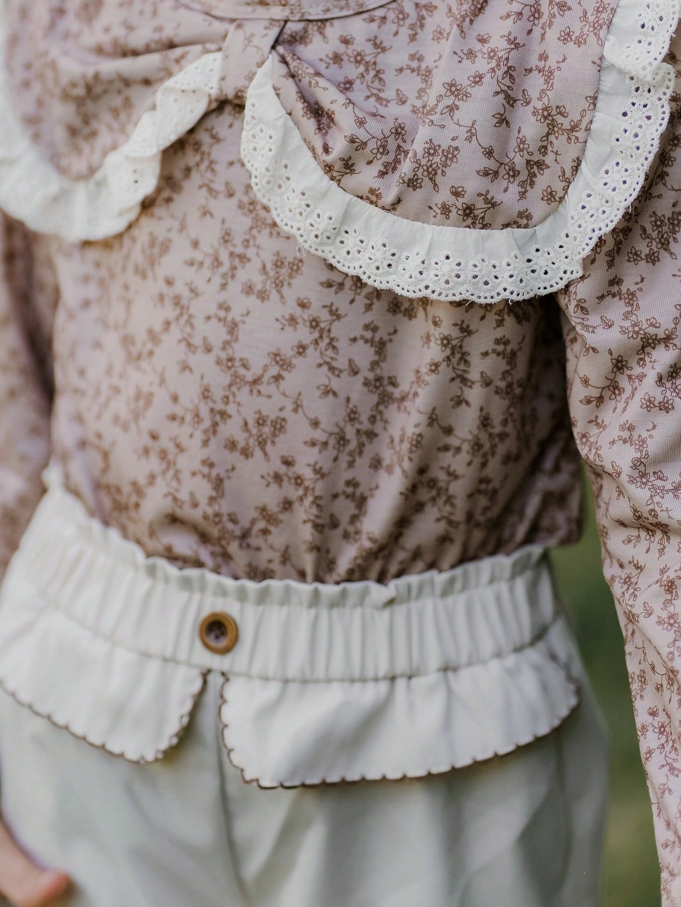 2pcs/Set Young Girl Peter Pan Collar Ditsy Floral Long Sleeve Top And Ruffle Hem Long Pants