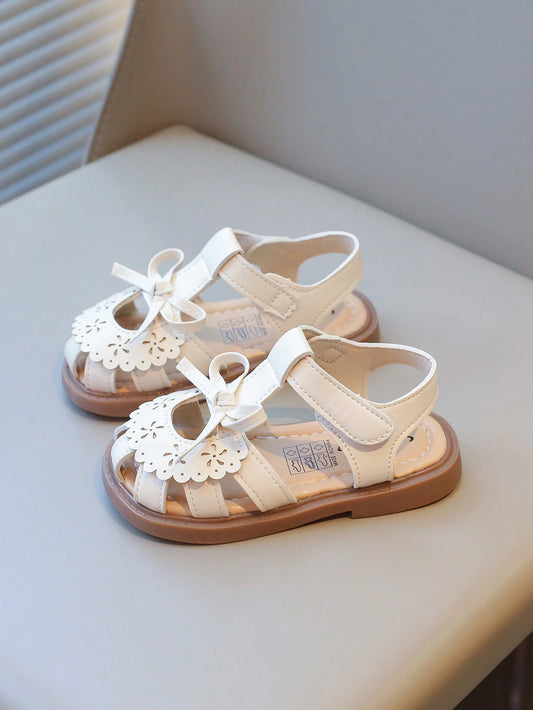 1 Pair Summer New Girls Princess Bowknot Hollow Flat Sandals