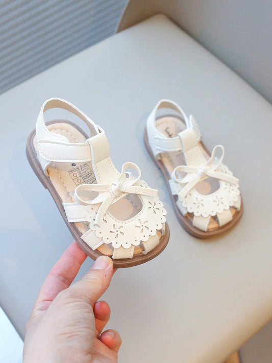 1 Pair Summer New Girls Princess Bowknot Hollow Flat Sandals Beige