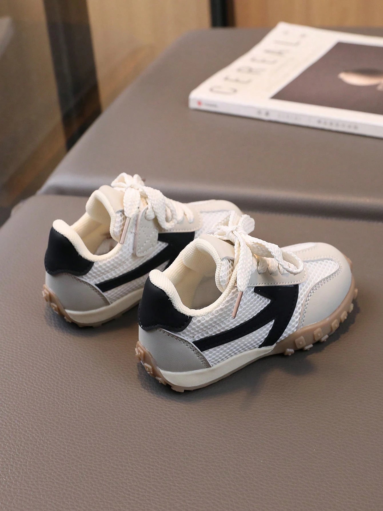 1 Pair Kids Fashion Sports Shoes