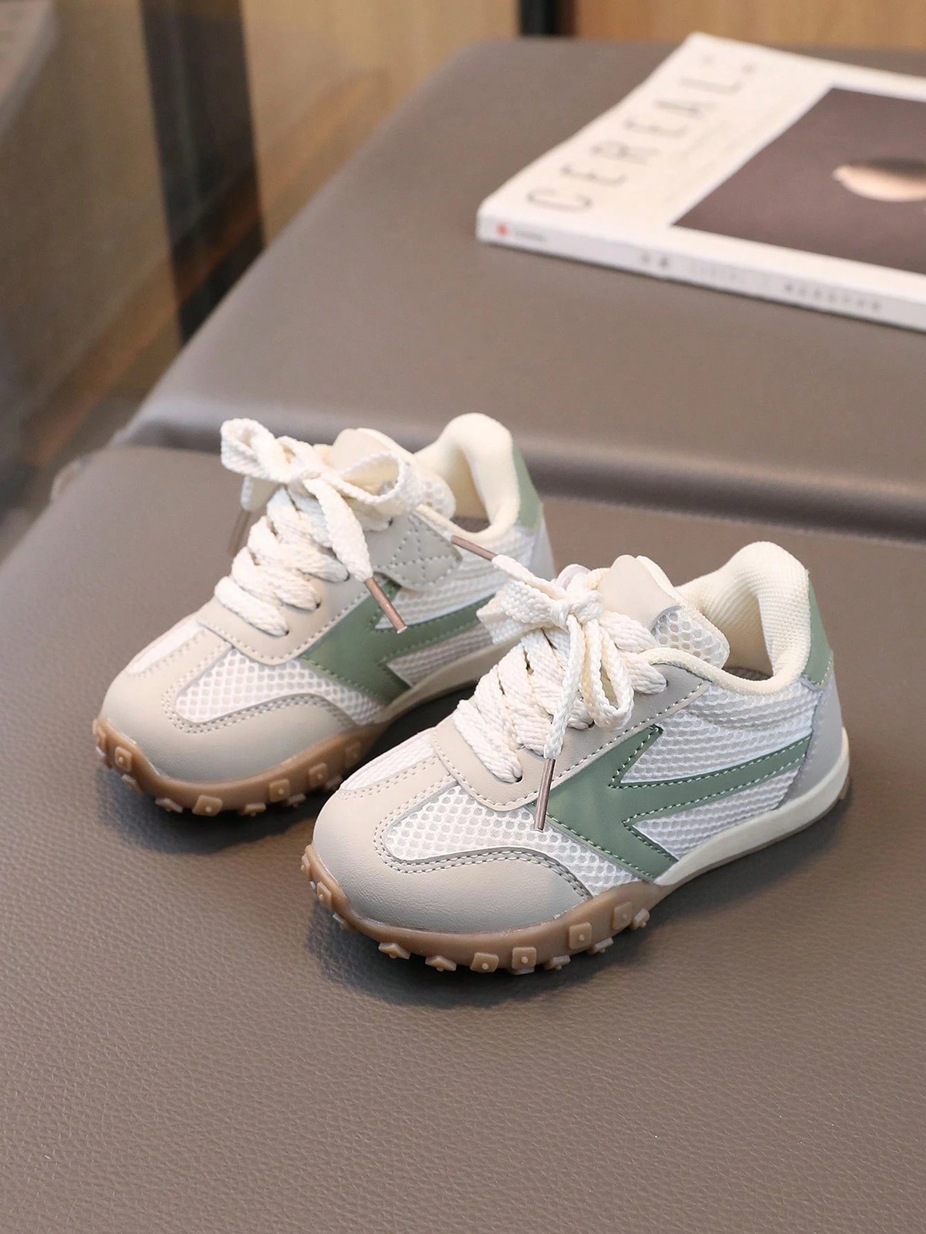 1 Pair Kids Fashion Sports Shoes
