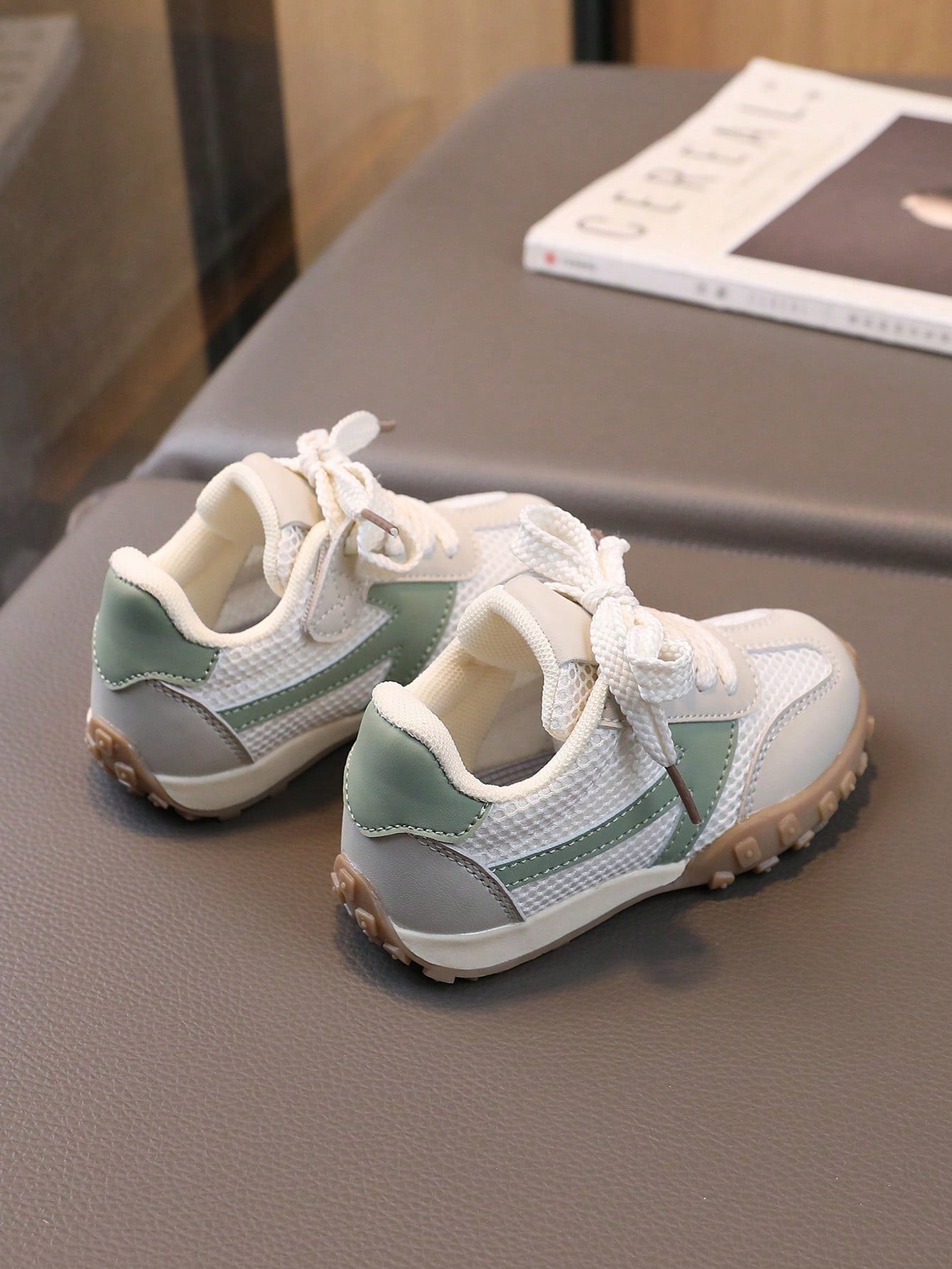 1 Pair Kids Fashion Sports Shoes
