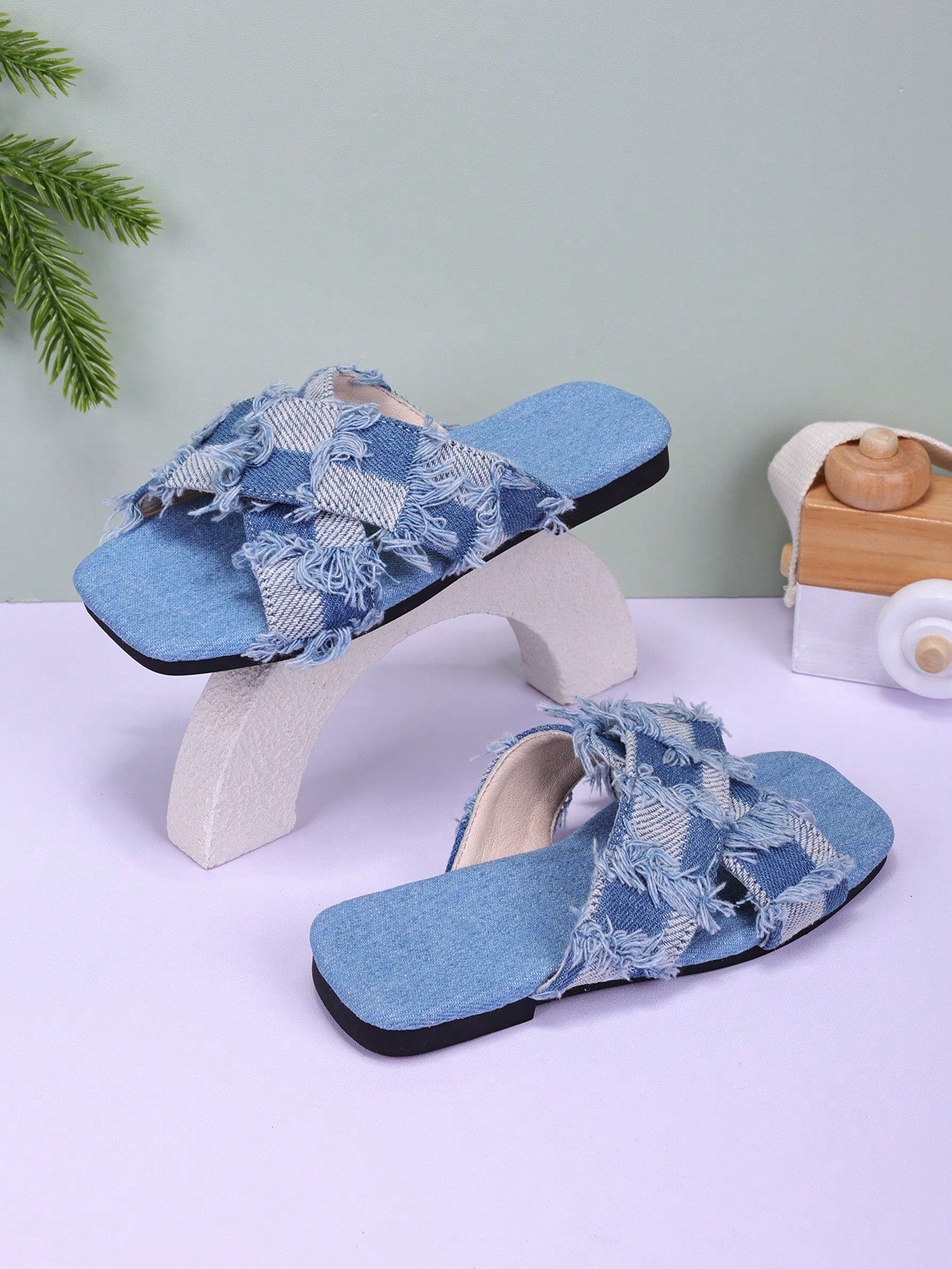 Fashion Letter Lightweight Slippers Leisure Simple Outdoor Indoor Travel Essential