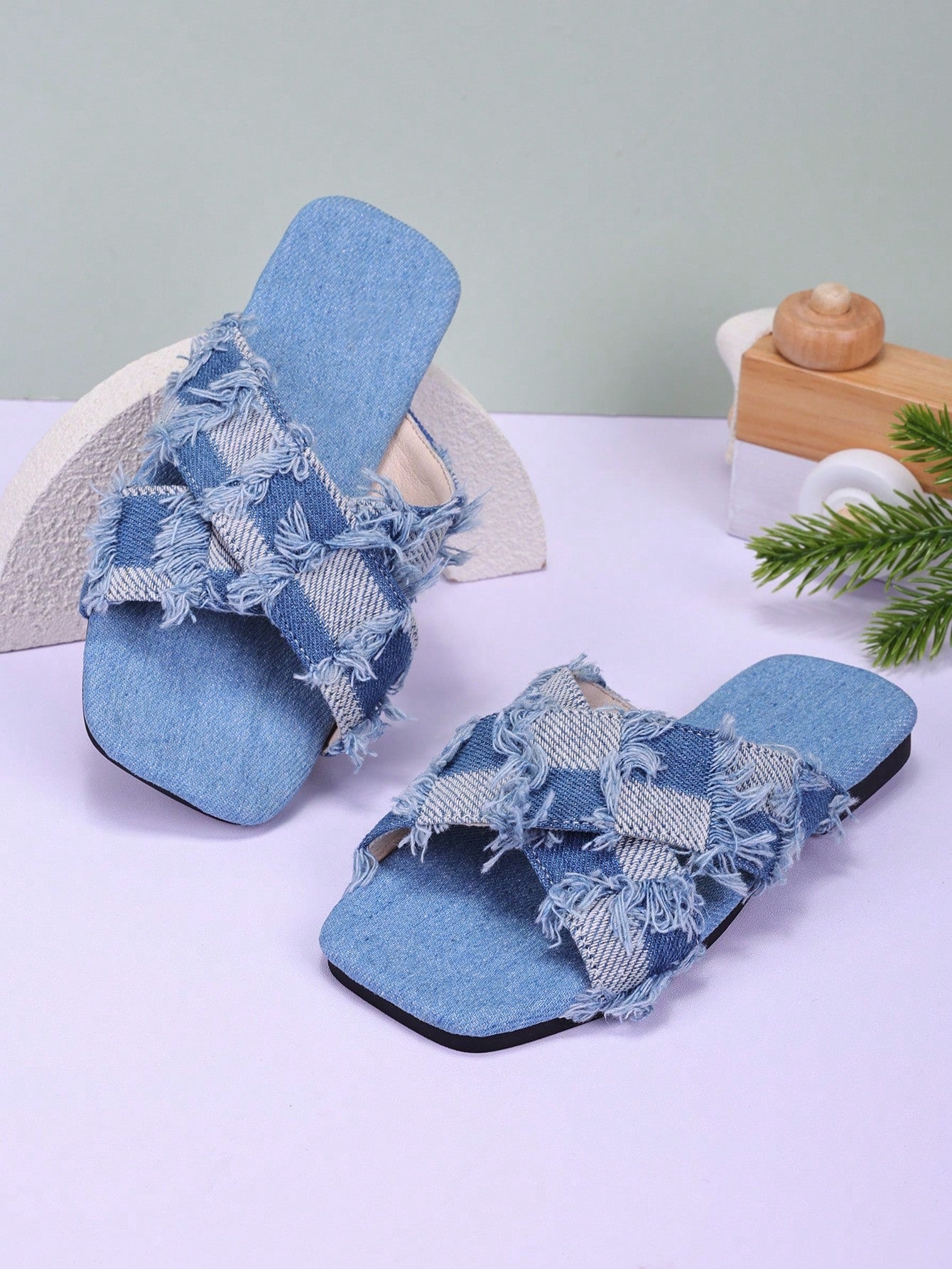 Fashion Letter Lightweight Slippers Leisure Simple Outdoor Indoor Travel Essential
