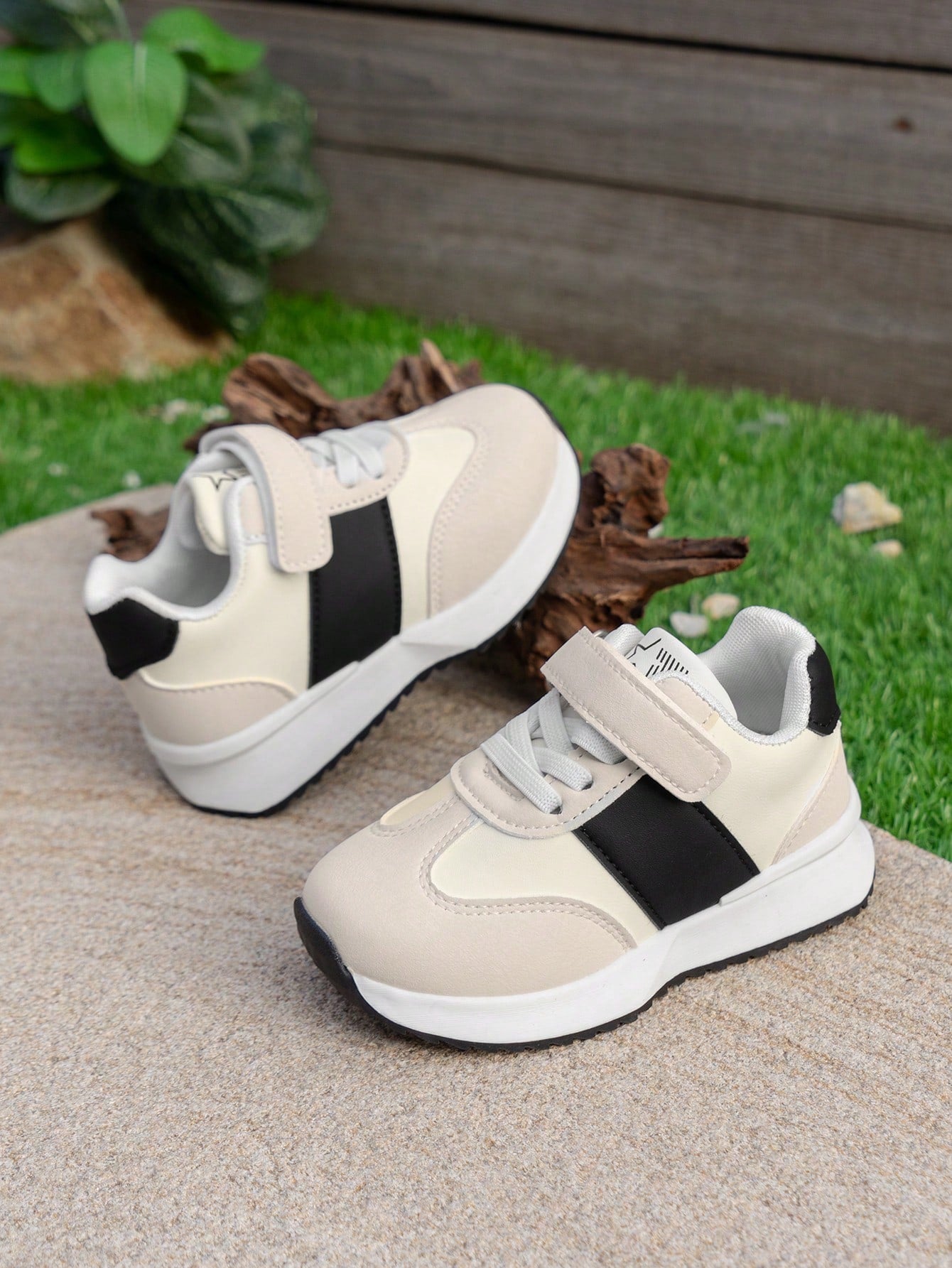 Kids' Soft Sole Sneakers Black